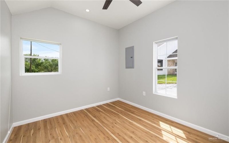 12304 Lakeview Drive, Edinburg, TX 78541, 4 Habitaciones Habitaciones , ,3 BañosBaños,Residential,En Venta,12304 Lakeview Drive,476622
