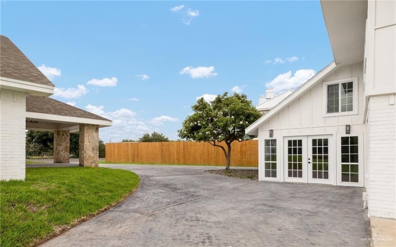 12304 Lakeview Drive, Edinburg, TX 78541, 4 Habitaciones Habitaciones , ,3 BañosBaños,Residential,En Venta,12304 Lakeview Drive,476622