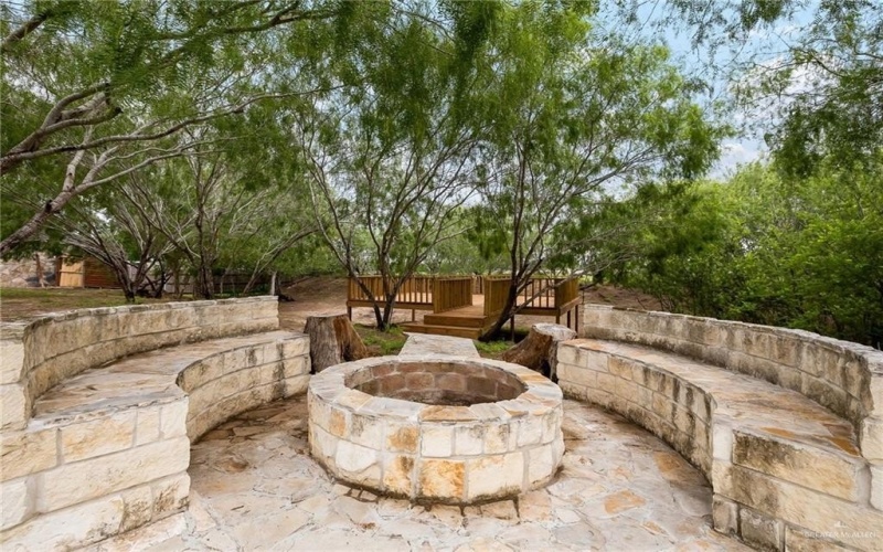 12304 Lakeview Drive, Edinburg, TX 78541, 4 Habitaciones Habitaciones , ,3 BañosBaños,Residential,En Venta,12304 Lakeview Drive,476622