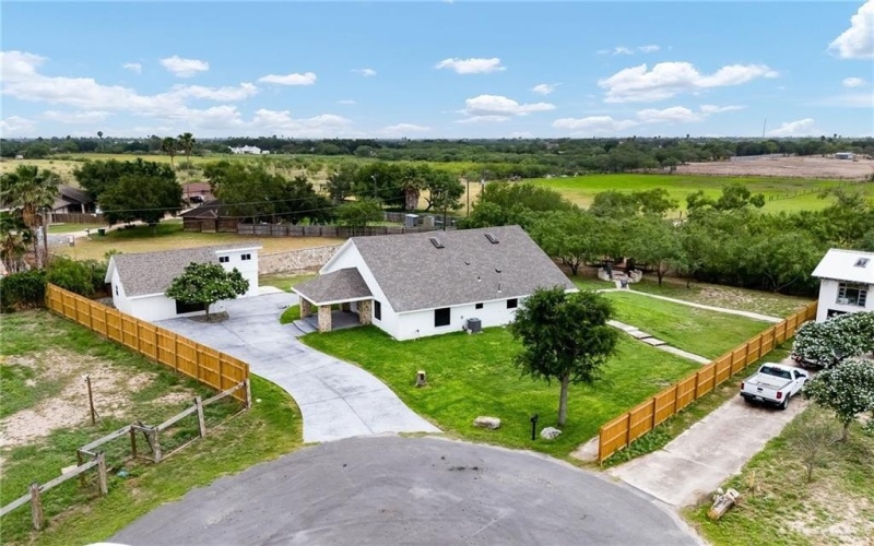 12304 Lakeview Drive, Edinburg, TX 78541, 4 Habitaciones Habitaciones , ,3 BañosBaños,Residential,En Venta,12304 Lakeview Drive,476622