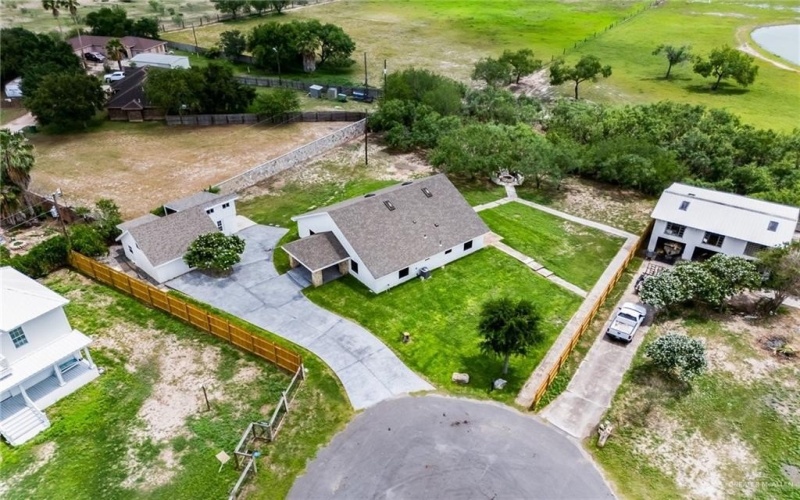 12304 Lakeview Drive, Edinburg, TX 78541, 4 Habitaciones Habitaciones , ,3 BañosBaños,Residential,En Venta,12304 Lakeview Drive,476622