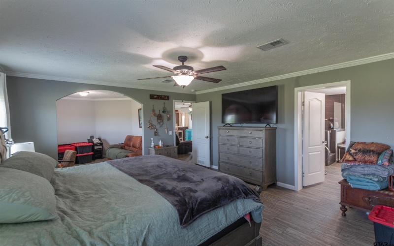5288 PR 4084, Gilmer, TX 75644, 4 Bedrooms Bedrooms, ,3 BathroomsBathrooms,Residential,For Sale,5288 PR 4084,25011108
