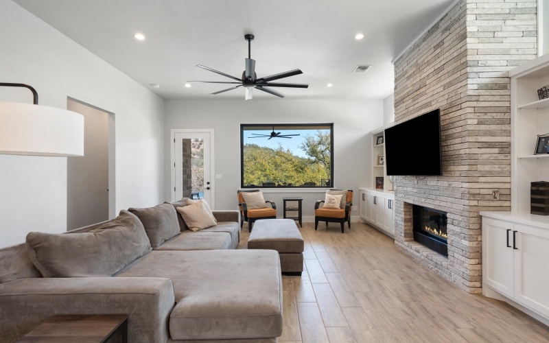 335 Sandy Mountain Drive, Sunrise Beach, TX 78643, 9 Bedrooms Bedrooms, ,6 BathroomsBathrooms,Residential,For Sale,335 Sandy Mountain Drive,174368