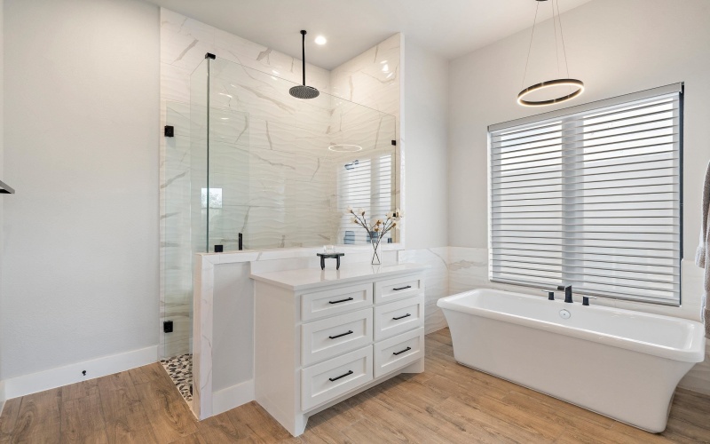335 Sandy Mountain Drive, Sunrise Beach, TX 78643, 9 Bedrooms Bedrooms, ,6 BathroomsBathrooms,Residential,For Sale,335 Sandy Mountain Drive,174368