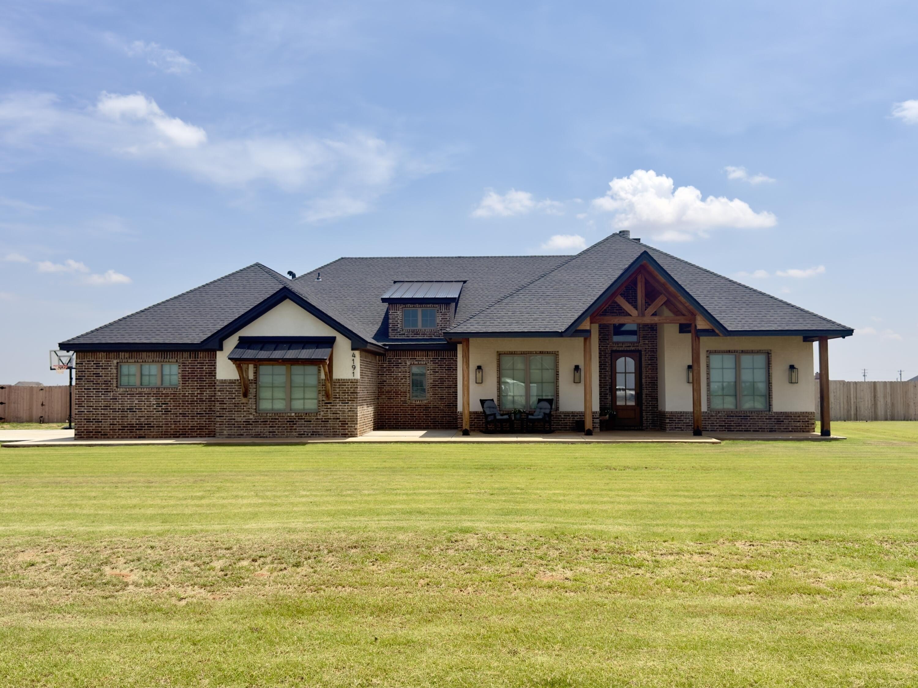 4191 Luke Street, Ropesville, TX 79358, 4 Habitaciones Habitaciones , ,3 BañosBaños,Residential,En Venta,4191 Luke Street,0,202558104