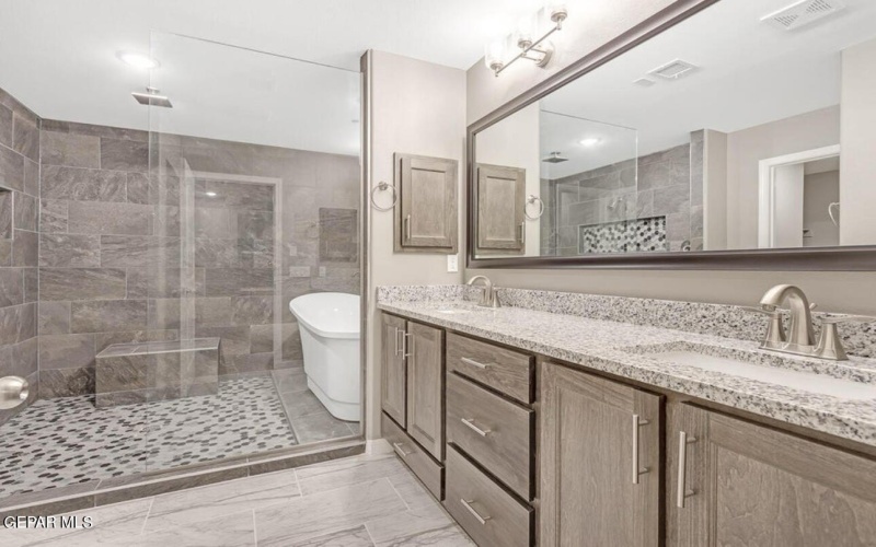 128 Dawson Street, Sunland Park, NM 88063, 5 Habitaciones Habitaciones , ,3 BañosBaños,Residential,En Venta,128 Dawson Street,905368