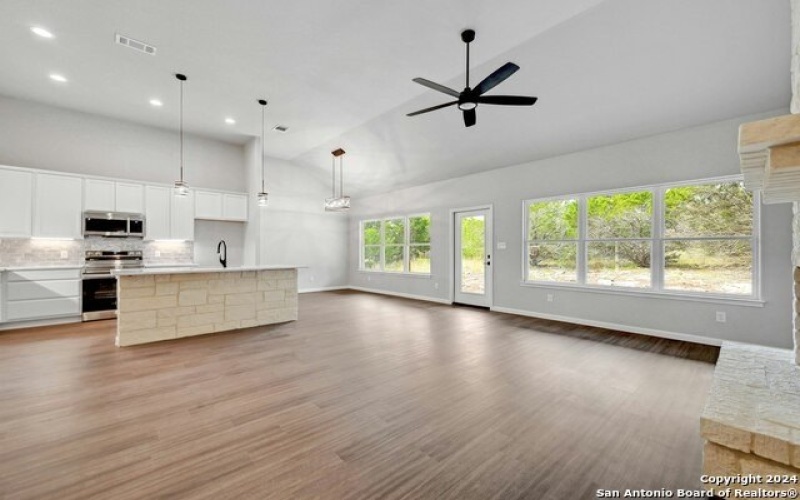 1841 COTTONWOOD RD, Fischer, TX 78623, 3 Bedrooms Bedrooms, ,2 BathroomsBathrooms,Residential,For Sale,1841 COTTONWOOD RD,0,1831283