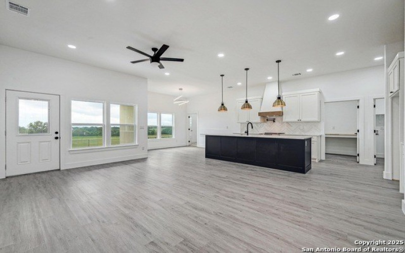 236 Peter Kleid Loop, Blanco, TX 78606, 4 Habitaciones Habitaciones , ,3 BañosBaños,Residential,En Venta,236 Peter Kleid Loop,0,1861084