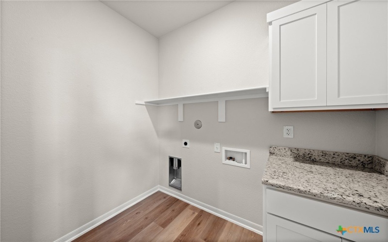 8024 Pineridge Way, Temple, TX 76502, 4 Bedrooms Bedrooms, ,2 BathroomsBathrooms,Residential,For Sale,8024 Pineridge Way,0,587279