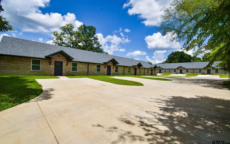 1417 E Earle St, Tyler, TX 75702, ,11 BañosBaños,Residential Multi Family,En Venta,1417 E Earle St,25011148
