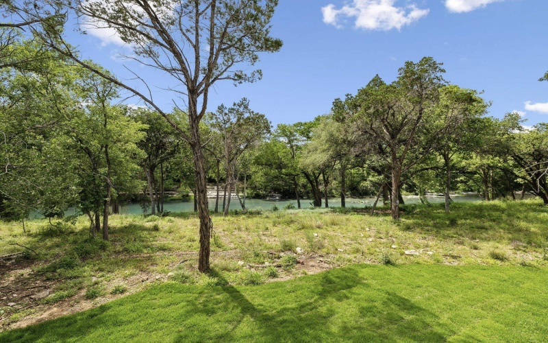 236 Riverfront Drive, New Braunfels, TX 78132, 4 Habitaciones Habitaciones , ,5 BañosBaños,Residential,En Venta,236 Riverfront Drive,0,167905