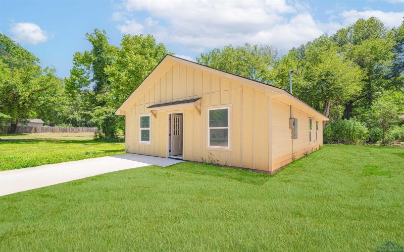 806 Walnut St, Longview, TX 75602, 3 Bedrooms Bedrooms, ,2 BathroomsBathrooms,Residential,For Sale,806 Walnut St,20255087