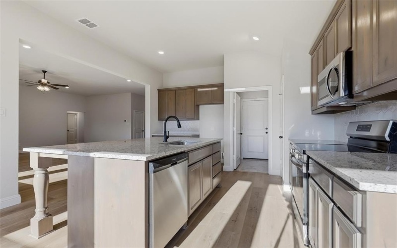 125 Mesa Drive, Glen Rose, TX 76043, 4 Habitaciones Habitaciones , ,2 BañosBaños,Residential,En Venta,125 Mesa Drive,0,21002051