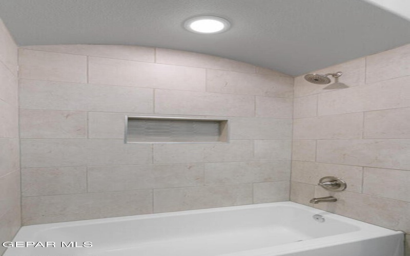 160 White Oaks Trail, Sunland Park, NM 88063, 5 Bedrooms Bedrooms, ,3 BathroomsBathrooms,Residential,For Sale,160 White Oaks Trail,905376