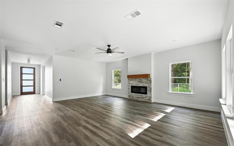 319 Kalura Way, Tool, TX 75143, 3 Bedrooms Bedrooms, ,3 BathroomsBathrooms,Residential,For Sale,319 Kalura Way,0,21006233