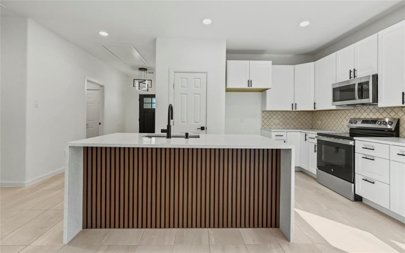 2227 Stoneman Street, Dallas, TX 75215, 4 Bedrooms Bedrooms, ,2 BathroomsBathrooms,Residential,For Sale,2227 Stoneman Street,0,21007692
