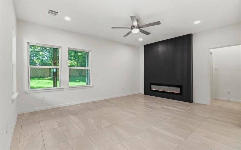 2227 Stoneman Street, Dallas, TX 75215, 4 Bedrooms Bedrooms, ,2 BathroomsBathrooms,Residential,For Sale,2227 Stoneman Street,0,21007692