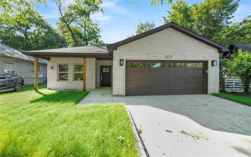 2227 Stoneman Street, Dallas, TX 75215, 4 Bedrooms Bedrooms, ,2 BathroomsBathrooms,Residential,For Sale,2227 Stoneman Street,0,21007692