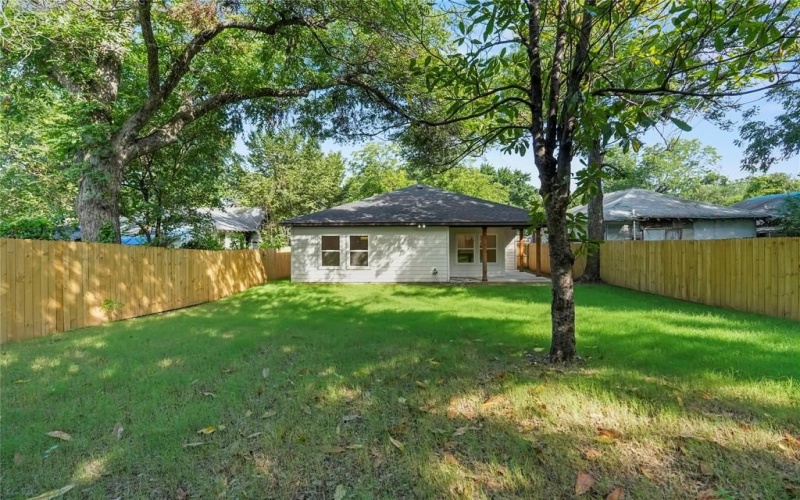 2227 Stoneman Street, Dallas, TX 75215, 4 Bedrooms Bedrooms, ,2 BathroomsBathrooms,Residential,For Sale,2227 Stoneman Street,0,21007692