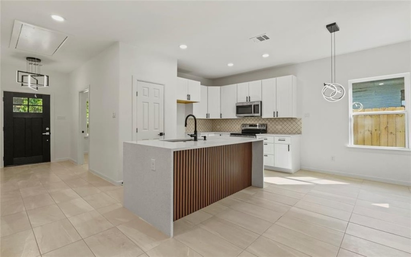 2227 Stoneman Street, Dallas, TX 75215, 4 Bedrooms Bedrooms, ,2 BathroomsBathrooms,Residential,For Sale,2227 Stoneman Street,0,21007692