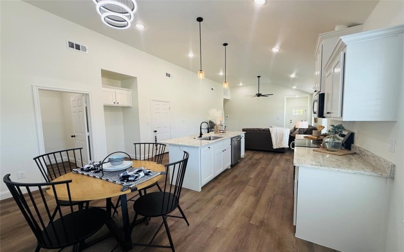 2824 Williams Street, Greenville, TX 75401, 3 Habitaciones Habitaciones , ,2 BañosBaños,Residential,En Venta,2824 Williams Street,0,21007748