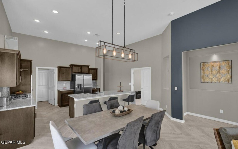 185 White Oaks Trail, Sunland Park, NM 88063, 4 Habitaciones Habitaciones , ,2 BañosBaños,Residential,En Venta,185 White Oaks Trail,905378