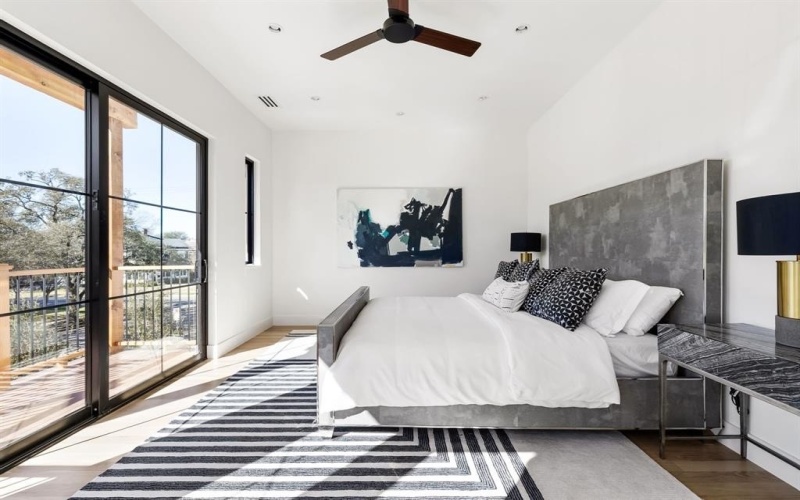 4105 Hawthorne Avenue, Dallas, TX 75219, 3 Habitaciones Habitaciones , ,3 BañosBaños,Residential,En Venta,4105 Hawthorne Avenue,21007961
