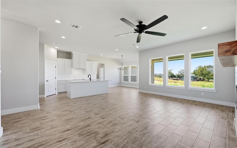 352 Sanger Drive, Springtown, TX 76082, 3 Bedrooms Bedrooms, ,2 BathroomsBathrooms,Residential,For Sale,352 Sanger Drive,0,21007971