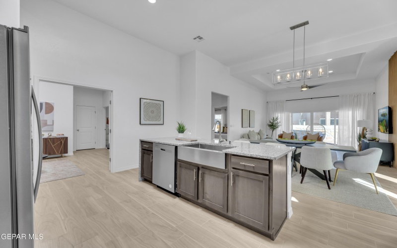 177 White Oaks Trail, Sunland Park, NM 88063, 4 Habitaciones Habitaciones , ,2 BañosBaños,Residential,En Venta,177 White Oaks Trail,905379