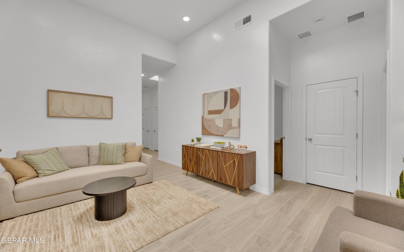 177 White Oaks Trail, Sunland Park, NM 88063, 4 Habitaciones Habitaciones , ,2 BañosBaños,Residential,En Venta,177 White Oaks Trail,905379