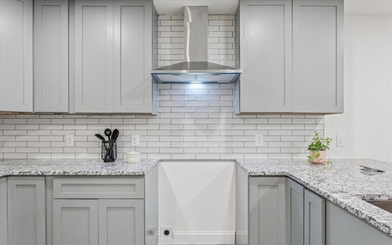 1625 Cleveland Avenue, Waco, TX 76706, 6 Bedrooms Bedrooms, ,5 BathroomsBathrooms,Residential Multi Family,For Sale,1625 Cleveland Avenue,21008092