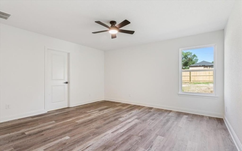 1625 Cleveland Avenue, Waco, TX 76706, 6 Bedrooms Bedrooms, ,5 BathroomsBathrooms,Residential Multi Family,For Sale,1625 Cleveland Avenue,21008092