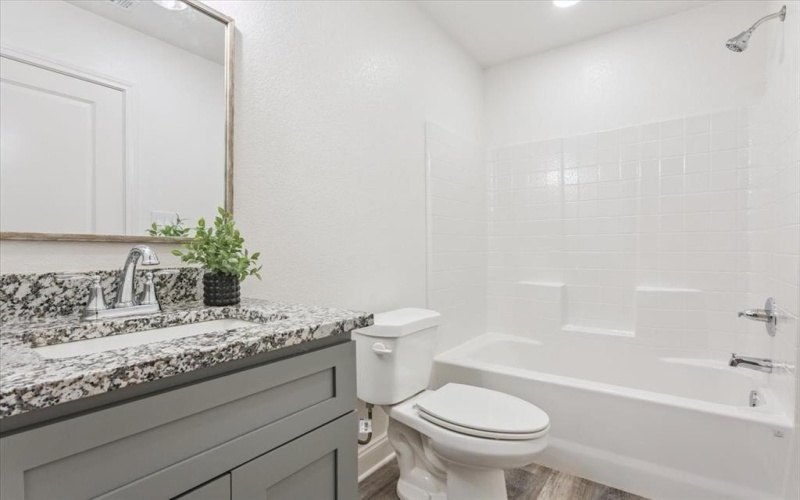 1625 Cleveland Avenue, Waco, TX 76706, 6 Bedrooms Bedrooms, ,5 BathroomsBathrooms,Residential Multi Family,For Sale,1625 Cleveland Avenue,21008092