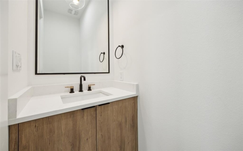 5219 Lindsley Avenue, Dallas, TX 75223, 3 Bedrooms Bedrooms, ,2 BathroomsBathrooms,Residential,For Sale,5219 Lindsley Avenue,0,21008127