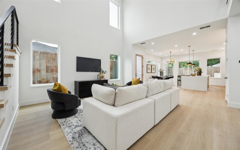 5219 Lindsley Avenue, Dallas, TX 75223, 3 Bedrooms Bedrooms, ,2 BathroomsBathrooms,Residential,For Sale,5219 Lindsley Avenue,0,21008127