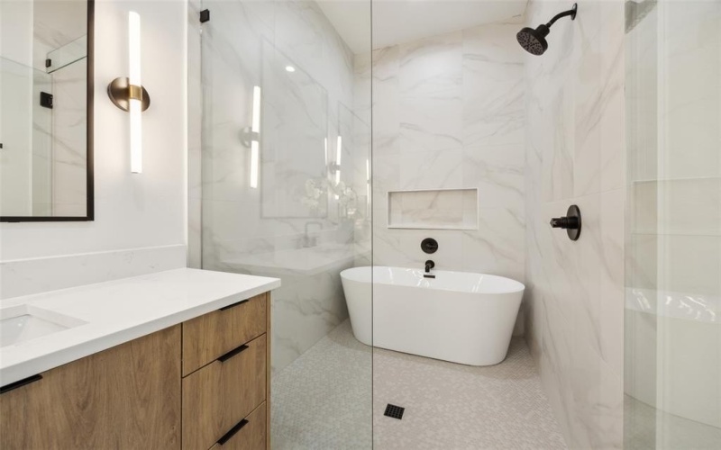 5219 Lindsley Avenue, Dallas, TX 75223, 3 Bedrooms Bedrooms, ,2 BathroomsBathrooms,Residential,For Sale,5219 Lindsley Avenue,0,21008127