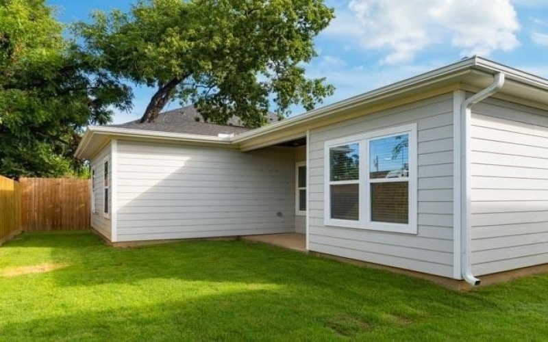2718 1st Avenue, Dallas, TX 75210, 4 Bedrooms Bedrooms, ,2 BathroomsBathrooms,Residential,For Sale,2718 1st Avenue,21008206