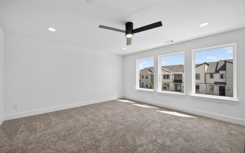 8906 Lowell Street, Rowlett, TX 75089, 3 Habitaciones Habitaciones , ,2 BañosBaños,Residential,En Venta,8906 Lowell Street,21008219