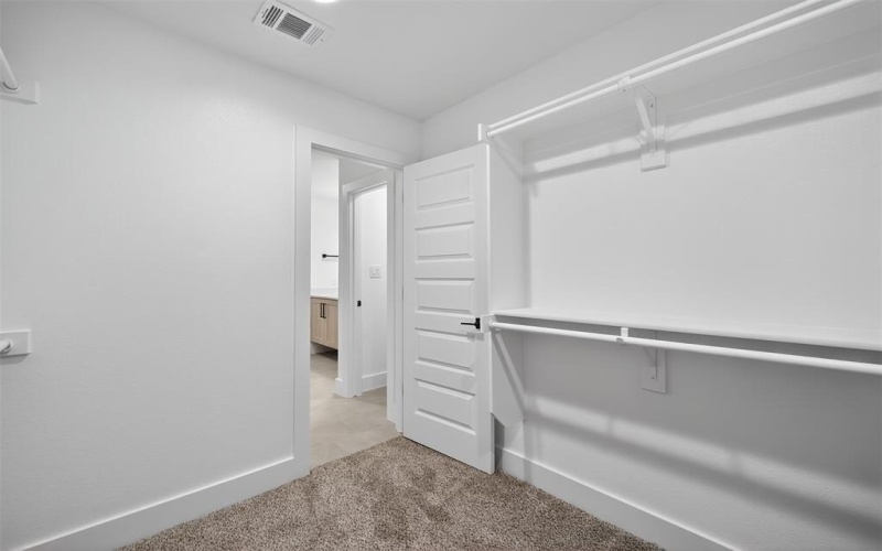 8906 Lowell Street, Rowlett, TX 75089, 3 Habitaciones Habitaciones , ,2 BañosBaños,Residential,En Venta,8906 Lowell Street,21008219