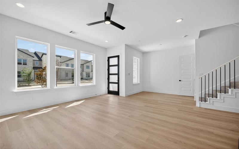 8906 Lowell Street, Rowlett, TX 75089, 3 Habitaciones Habitaciones , ,2 BañosBaños,Residential,En Venta,8906 Lowell Street,21008219
