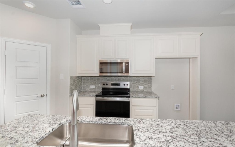 2400 Glasgow Drive, Denton, TX 76207, 4 Bedrooms Bedrooms, ,3 BathroomsBathrooms,Residential,For Sale,2400 Glasgow Drive,0,21008284