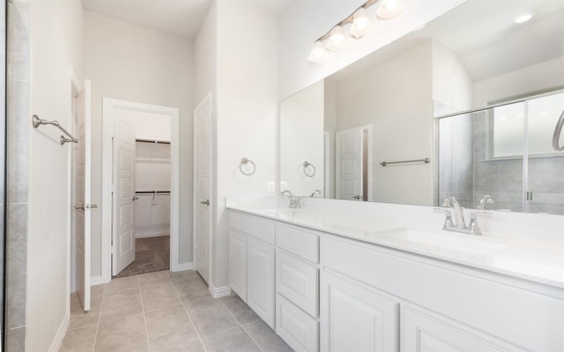 2400 Glasgow Drive, Denton, TX 76207, 4 Bedrooms Bedrooms, ,3 BathroomsBathrooms,Residential,For Sale,2400 Glasgow Drive,0,21008284