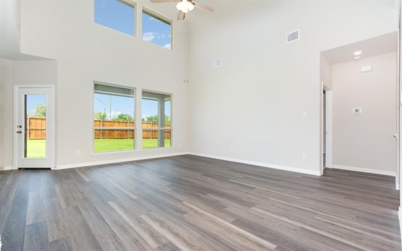 2400 Glasgow Drive, Denton, TX 76207, 4 Bedrooms Bedrooms, ,3 BathroomsBathrooms,Residential,For Sale,2400 Glasgow Drive,0,21008284