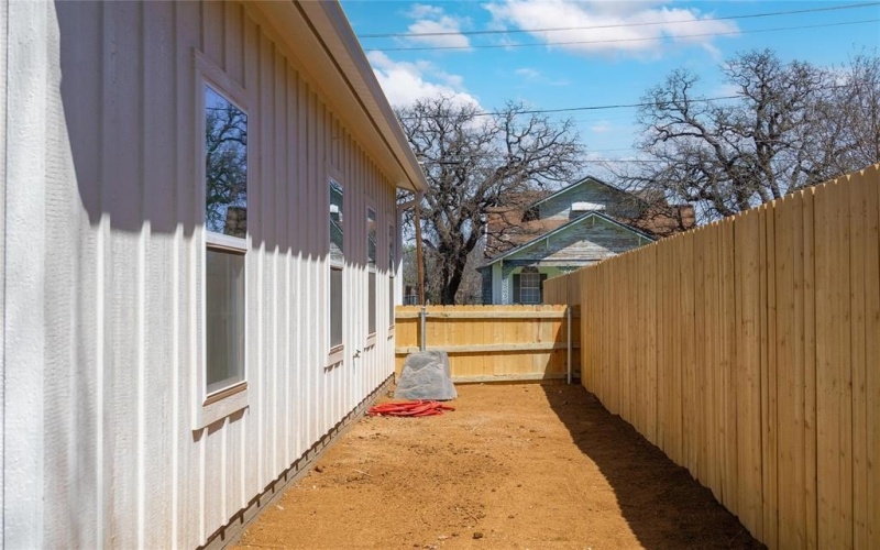 1105 1st Street, Brownwood, TX 76801, 3 Bedrooms Bedrooms, ,2 BathroomsBathrooms,Residential,For Sale,1105 1st Street,21008361