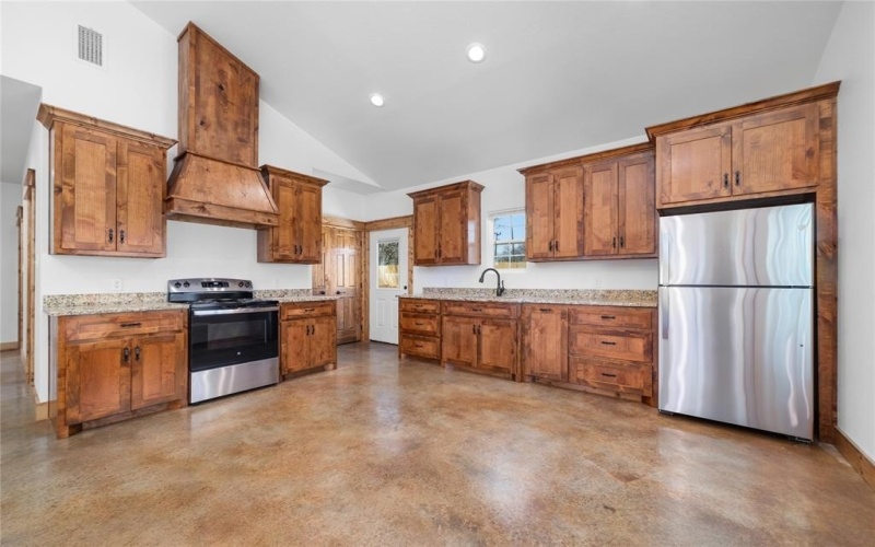 1105 1st Street, Brownwood, TX 76801, 3 Bedrooms Bedrooms, ,2 BathroomsBathrooms,Residential,For Sale,1105 1st Street,21008361