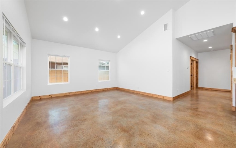 1105 1st Street, Brownwood, TX 76801, 3 Bedrooms Bedrooms, ,2 BathroomsBathrooms,Residential,For Sale,1105 1st Street,21008361