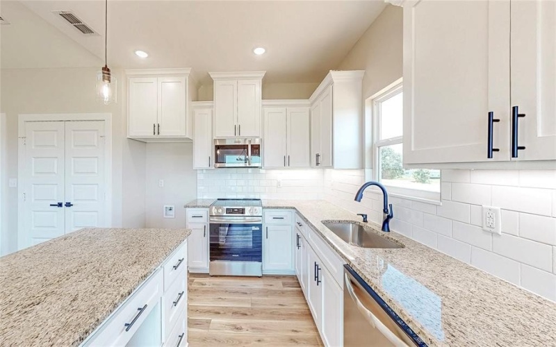 130 Crescent Street, Bullard, TX 75757, 3 Habitaciones Habitaciones , ,2 BañosBaños,Residential,En Venta,130 Crescent Street,21008378