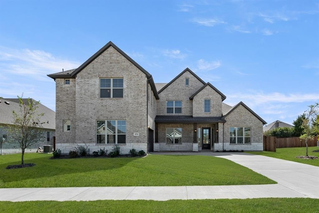 974 Reeves Drive, DeSoto, TX 75115, 5 Habitaciones Habitaciones , ,5 BañosBaños,Residential,En Venta,974 Reeves Drive,0,21008522