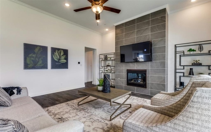 974 Reeves Drive, DeSoto, TX 75115, 5 Bedrooms Bedrooms, ,5 BathroomsBathrooms,Residential,For Sale,974 Reeves Drive,0,21008522