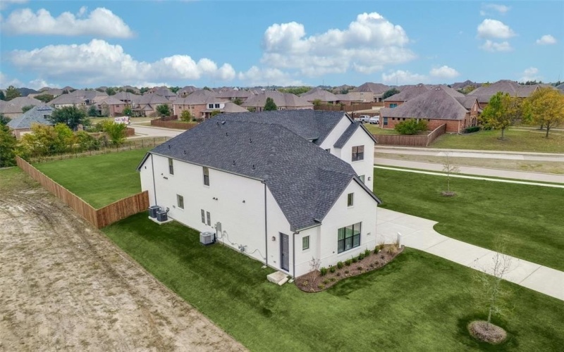 974 Reeves Drive, DeSoto, TX 75115, 5 Bedrooms Bedrooms, ,5 BathroomsBathrooms,Residential,For Sale,974 Reeves Drive,0,21008522